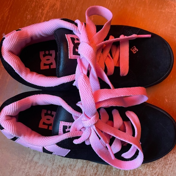 Rare Y2K Black & Pink DC Court Graffik Sneakers - Picture 7 of 10